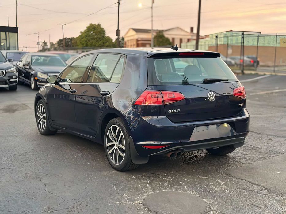 Volkswagen Golf      2015