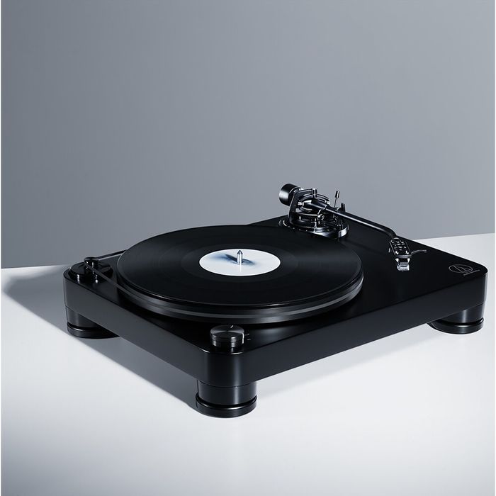 Проигрыватель винила Audio-Technica AT-LP7
