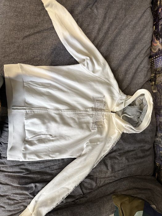 Продам зипку Lonsdale