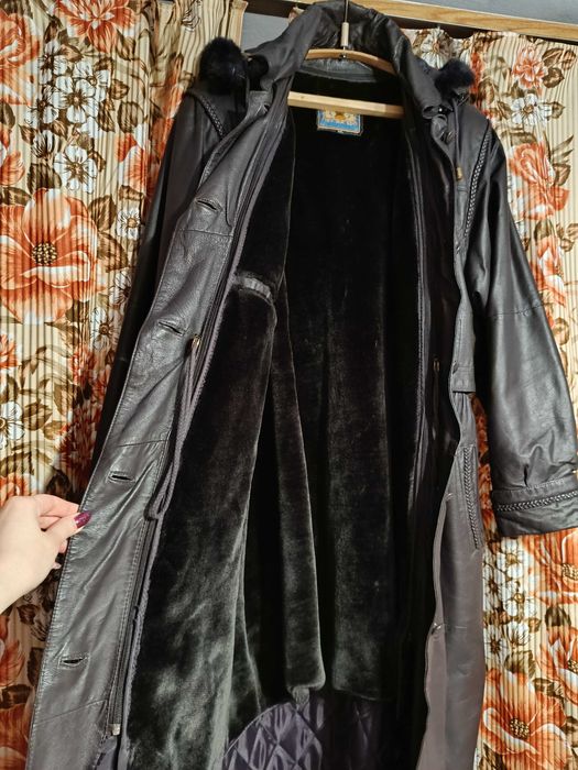 Пальто з натуральної шкіри