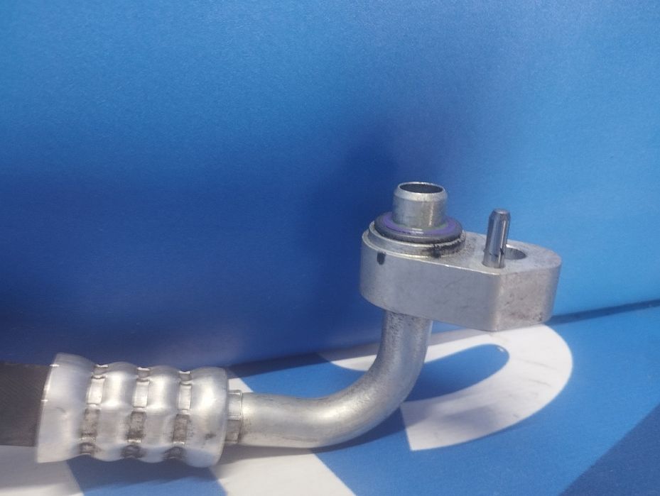 Трубка кондиціонера Mercedes GLE кондиционера Мерседес ГЛЕ 2.0