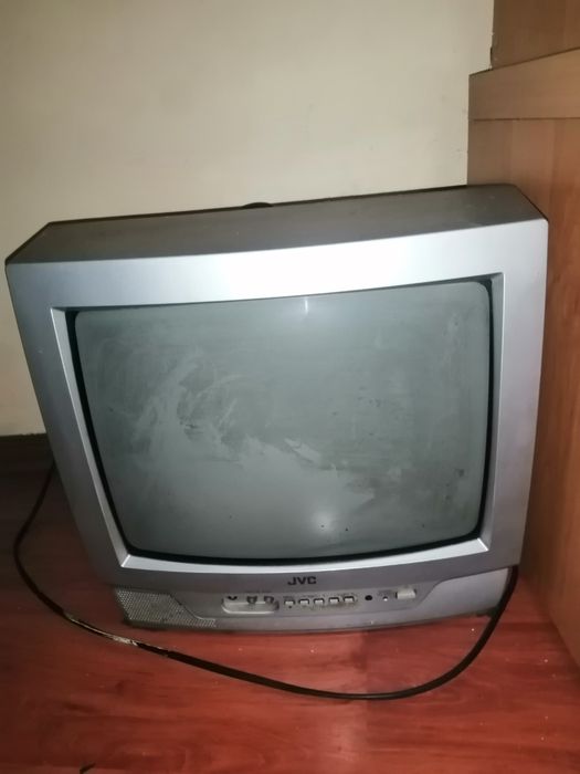 Вроде бы рабочий телевизор