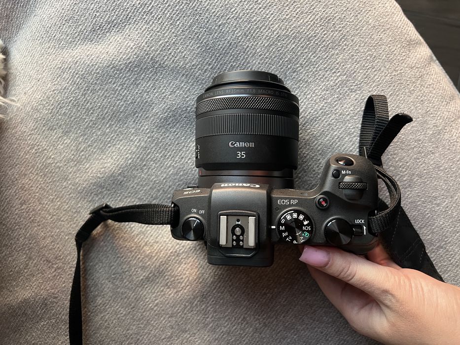 Об'єктив Canon RF 35mm f/1,8 IS Macro STM