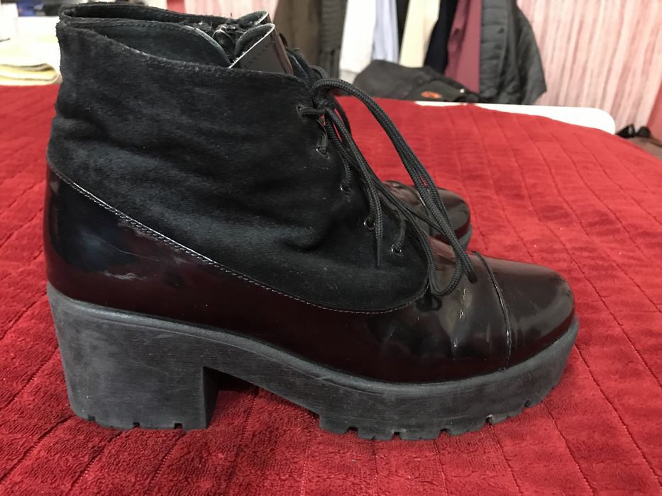 Черевики жіночі замшеві 38 розмір