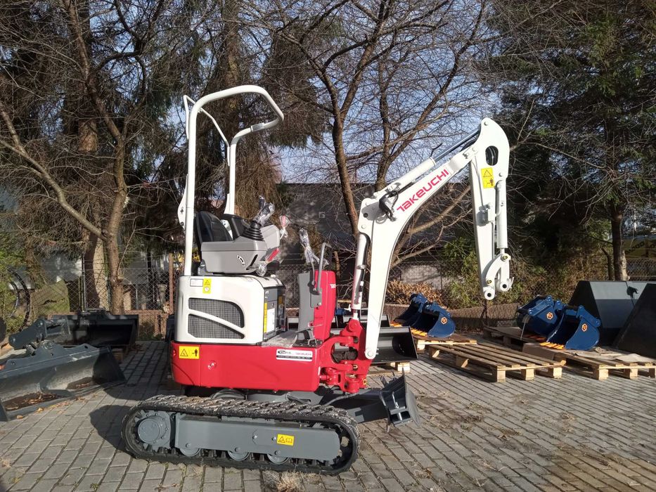 Wynajem , Wypożyczalnia  Minikoparka 1000kg TAkeuchi TB210