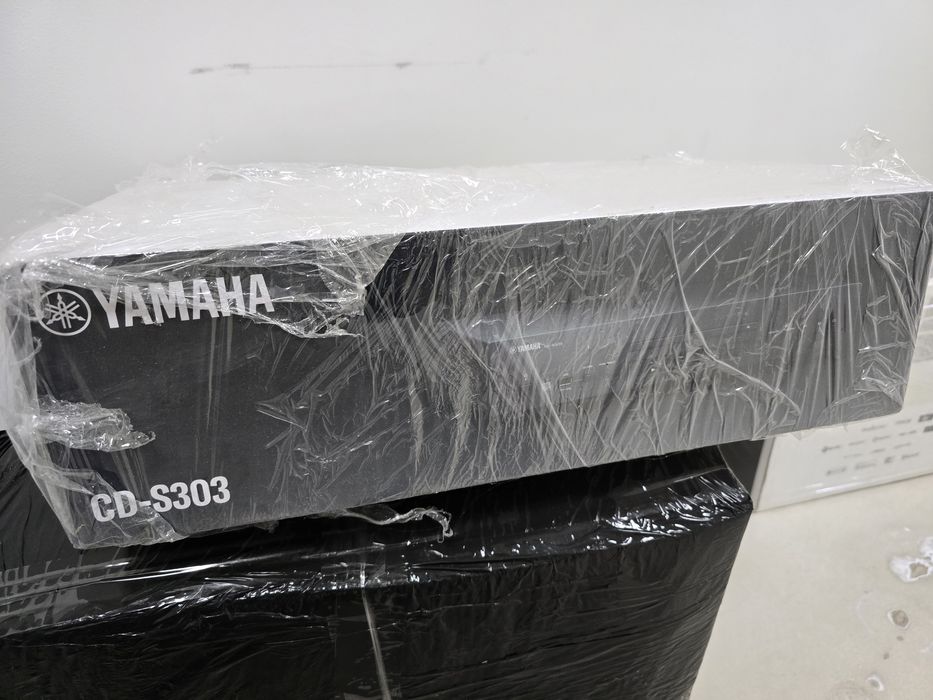 CD програвач Yamaha CD-S303