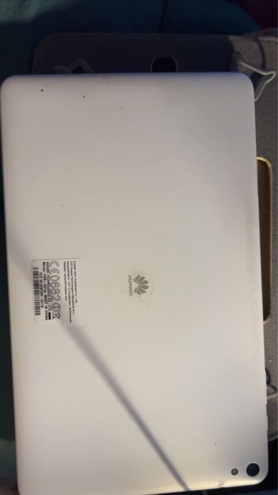 Tablet huawei com caixa