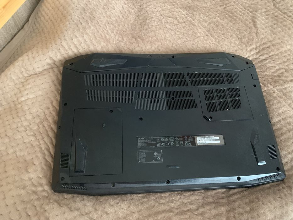 Ігровий ноутбук Acer Nitro 5 AN515-31 Obsidian black  БУ