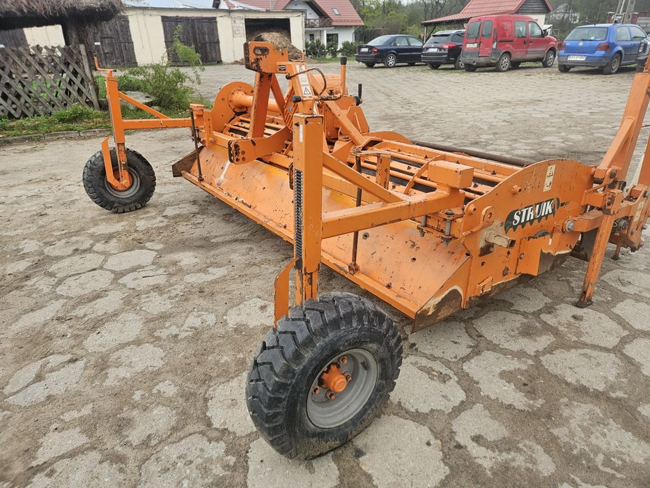 Formownica glebogryzar struik