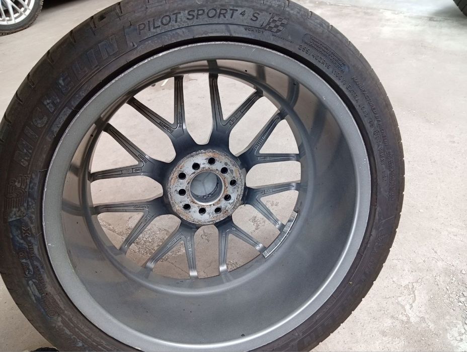 Продам диски литье Е63 Amg стиль 255/40/19