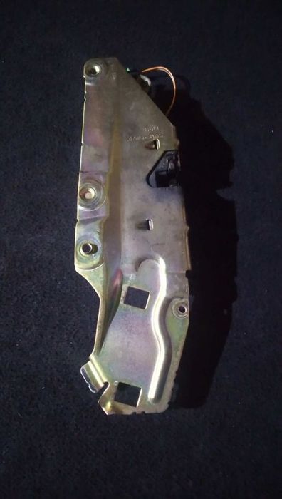 Fecho Da Porta Frente Esq Smart Crossblade (450)