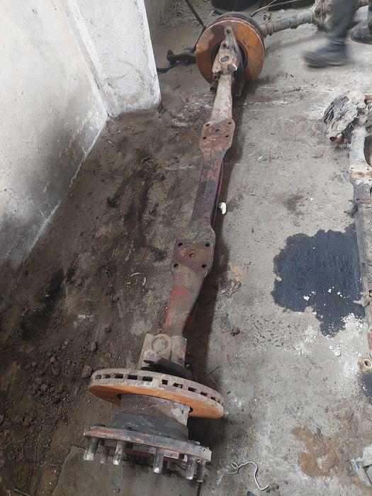 Передня балка  Рено Преміум 400 18т