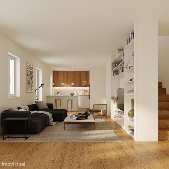 Apartamento T2 Duplex, com varanda, Centro do Porto