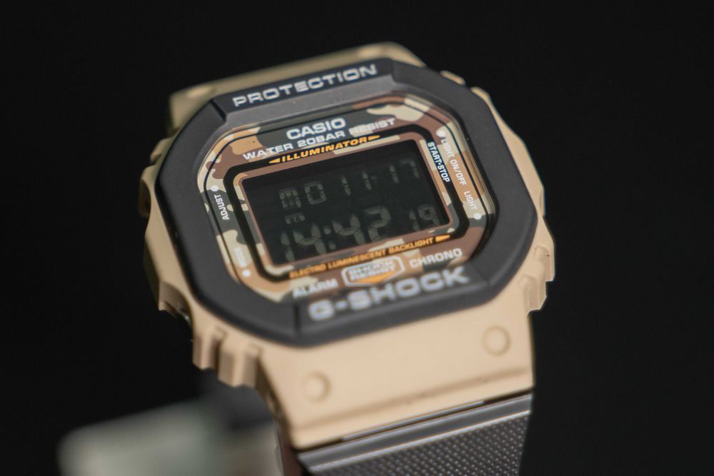 Casio G-Shock DW-5610SUS Khaki Camouflage, stan idealny