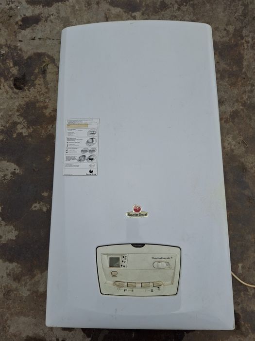 Продам газовий двохконтурний котел Saunier Duval