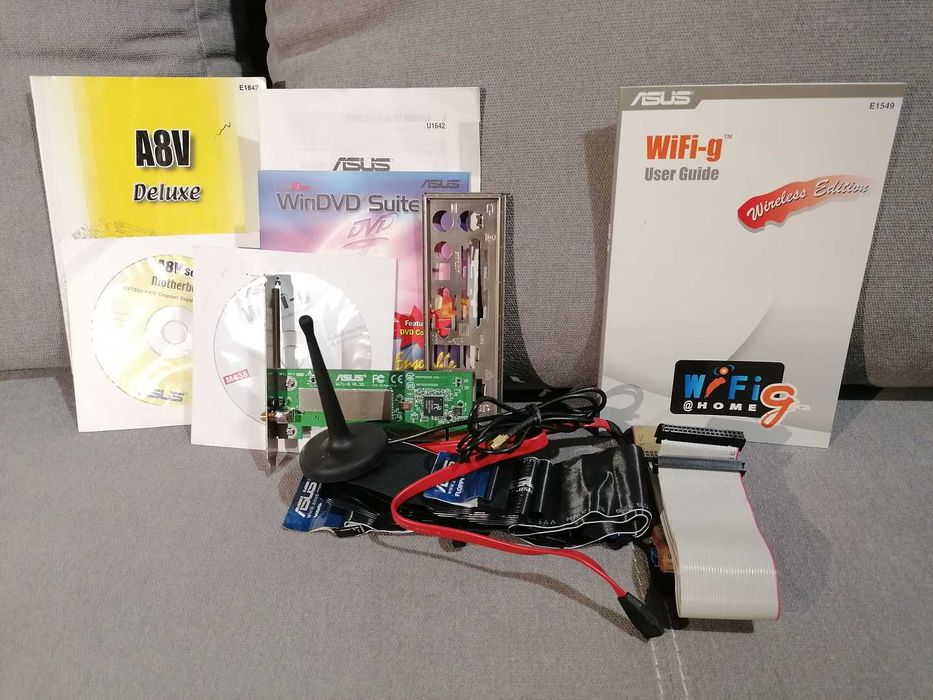 Asus A8V Deluxe AMD socket 939 AGP DDR400 WiFi płyta główna retro