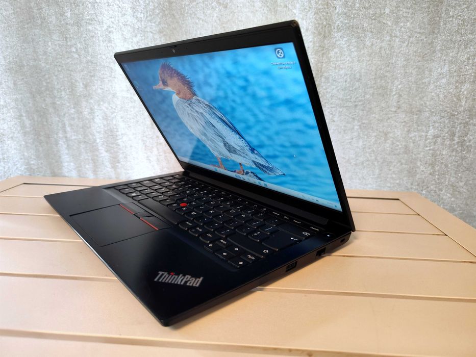 Lenovo ThinkPad /Ryzen 5 4500U | 12GB RAM | 512GB SSD | Windows 11 Pro