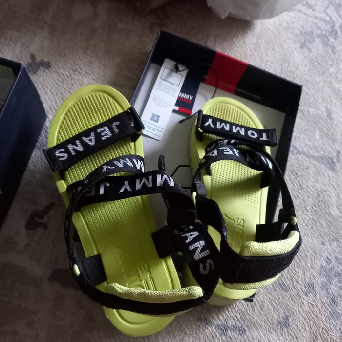 Босоніжки tomy Jens