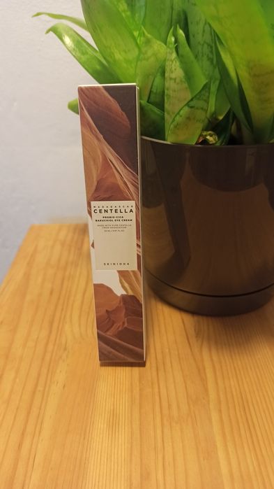 Centella  prebio-cica bakuchiol Eye cream