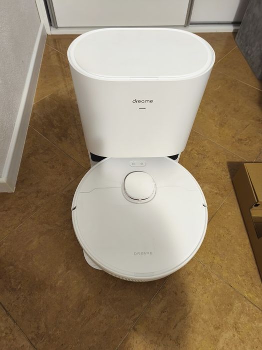 Odkurzacz mopujacy dream bot d10 plus