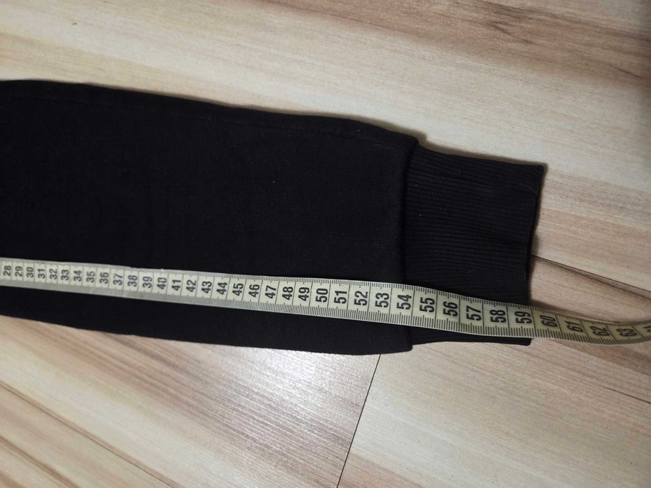 Bluza z kapturem krótka whatever z nadrukiem ginatricot