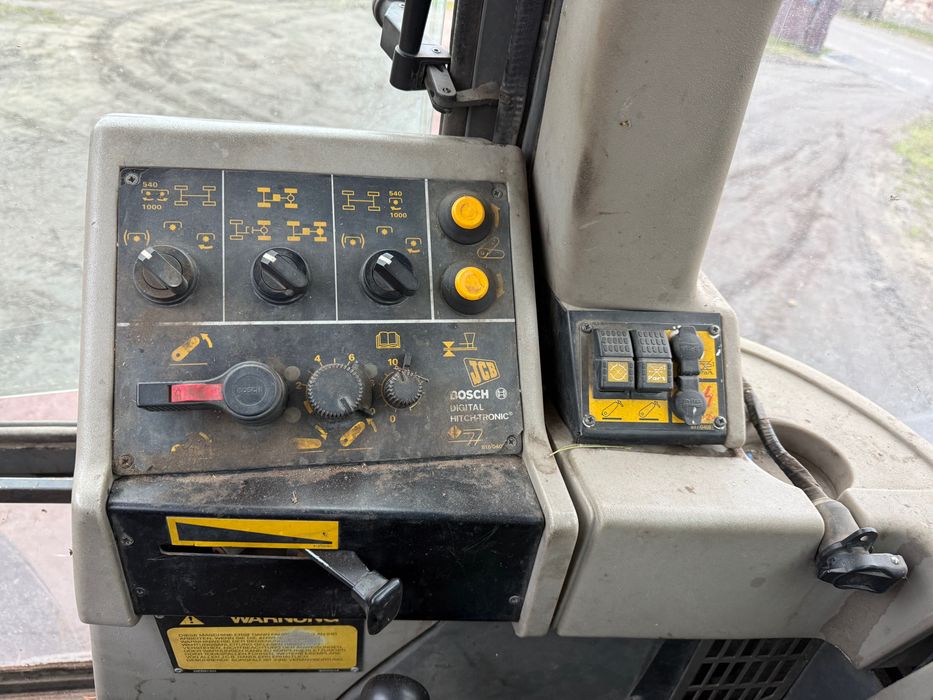 Ciągnik JCB Fastrac 1135