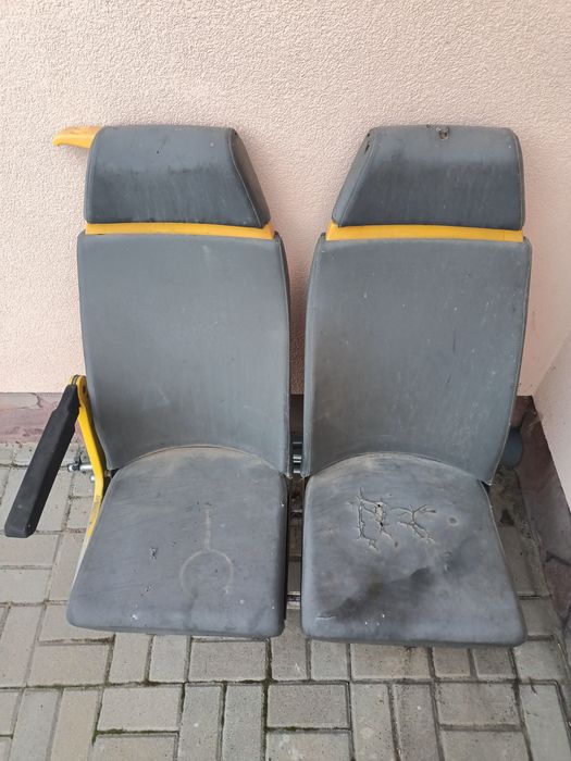 Продам автобусні сидіння