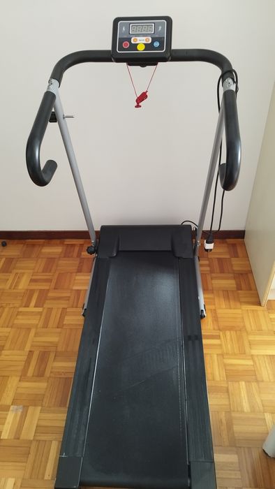 Treadmill437518696931676160
