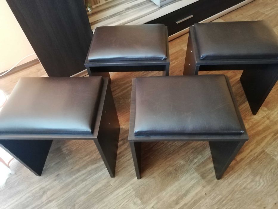 Pufy 4 sztuki kolor brązowy