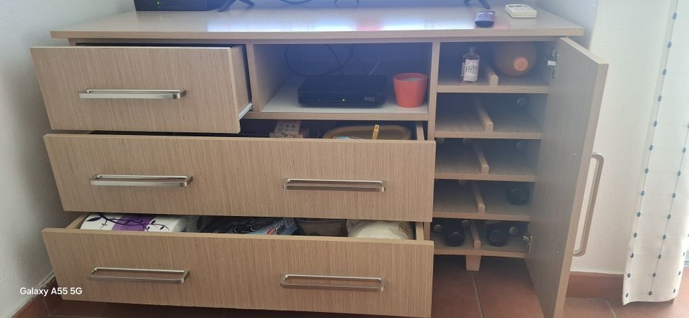 Móvel TV feito à mão - Tavira