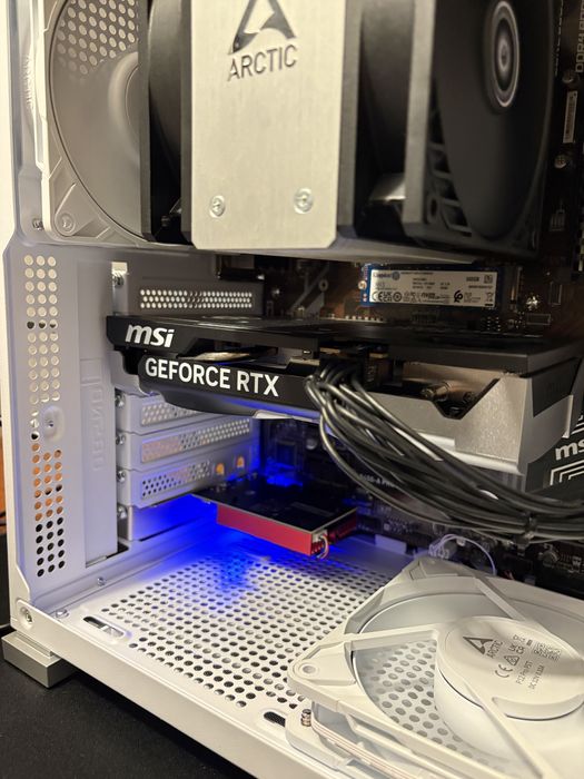 PC Gaming • RTX 5060 • 32gb RAM • ryzen 7 5800x • 500gb SSD