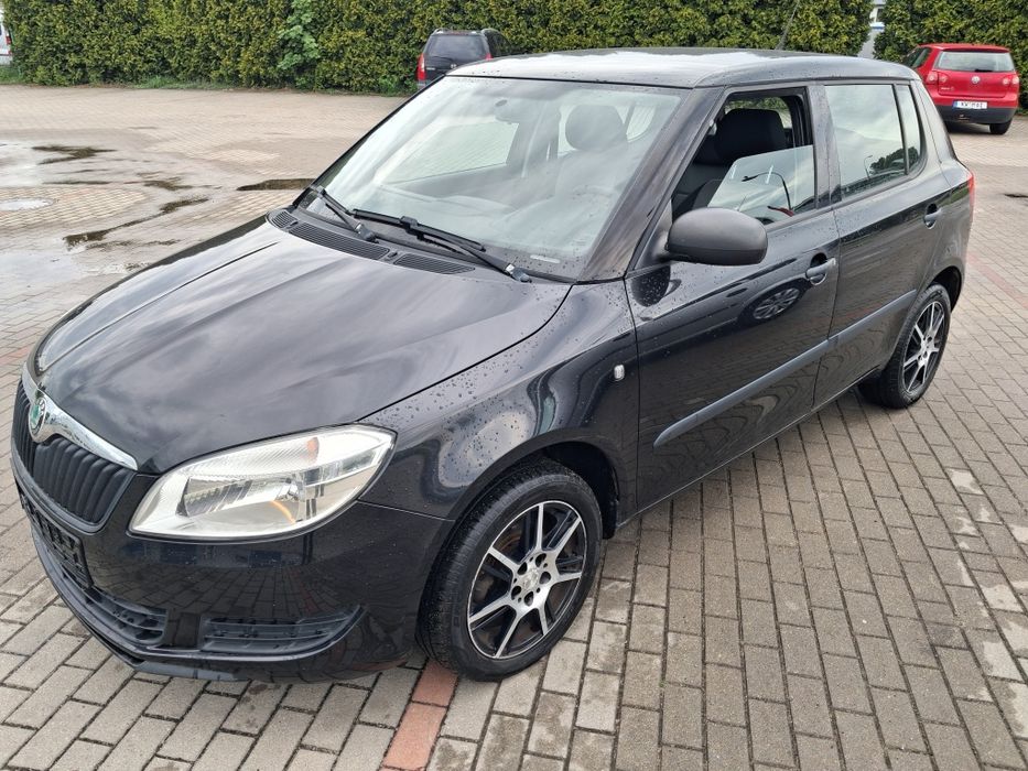 Skoda Fabia 1.2 benz 4 cylindry z klimą   Polift  nowy modell