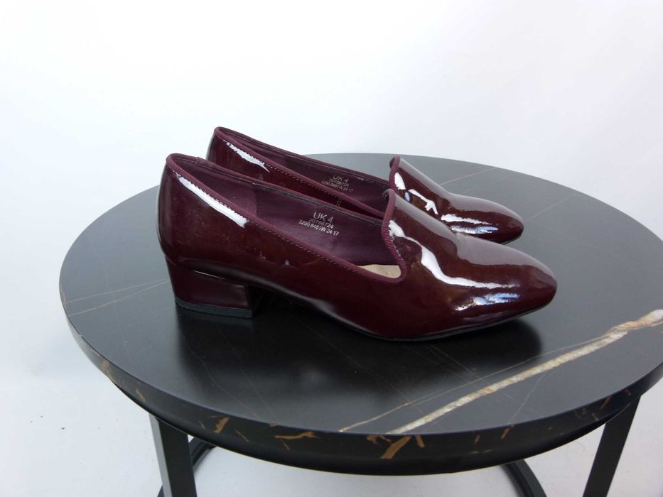Marks Spencer Footglove Wide Fit lakierowane czółenka 4 / 36 23,5 cm