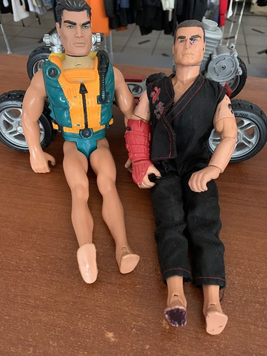 Extreme Skateboard Action Man та дві фігурки