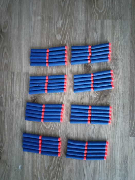 Witam sprzedam zabawkowy pistolet NERF