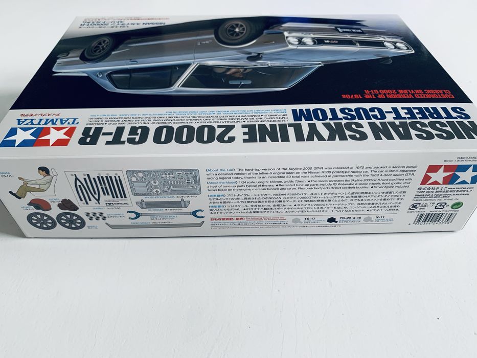 Samochód Nissan Skyline 2000 GT-R Street-custom model Tamiya 24335