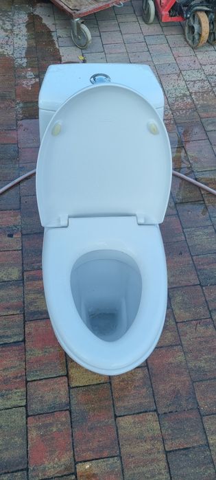 WC z umywalką Cersanit