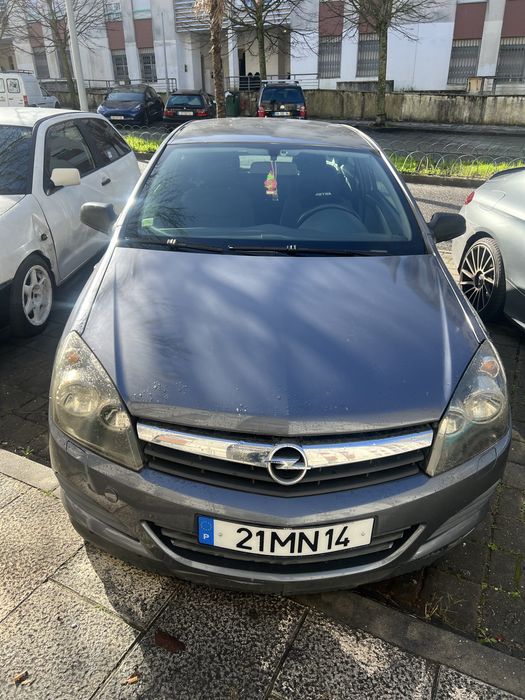 Opel astra gtc em muito bom estado
