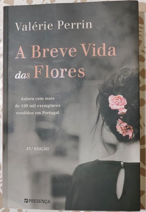 Livro A breve vida das flores