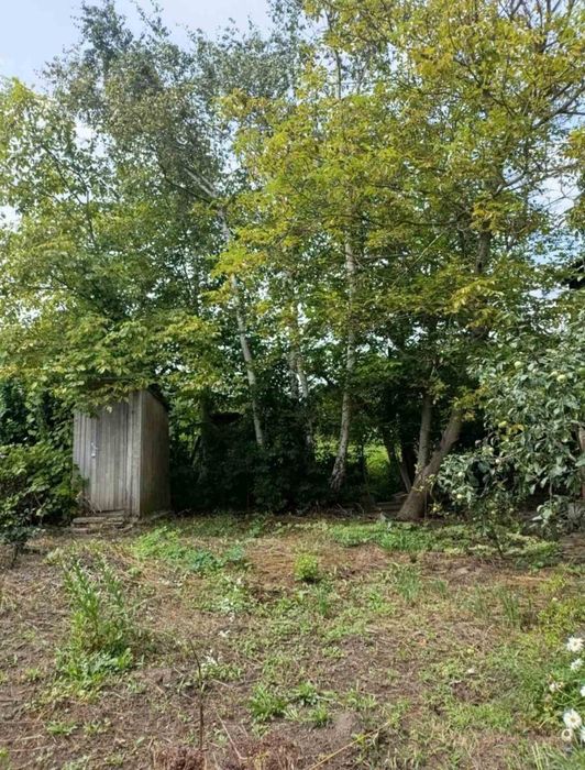 Двоповерховий дачний будинок