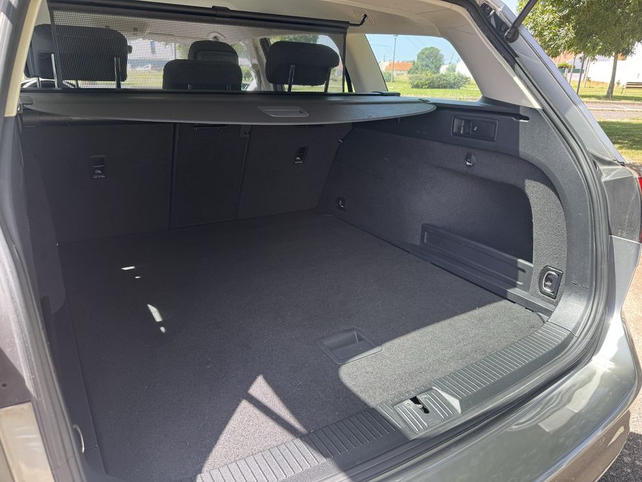 Volkswagen Passat Variant 2.0 TDi 150CV - Nacional - 18 Meses de Garantia