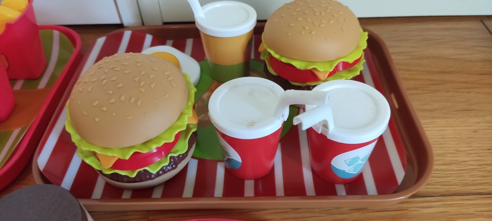 Vendo conjunto brinquedos cozinha