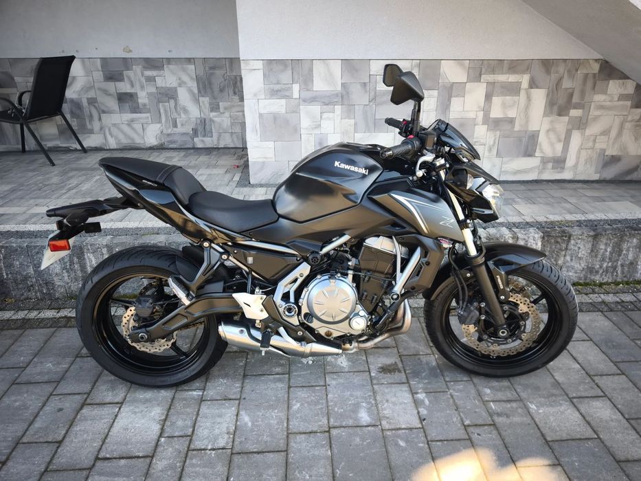 Kawasaki Z 650 z650 a2 35 kw mt07 ABS A2