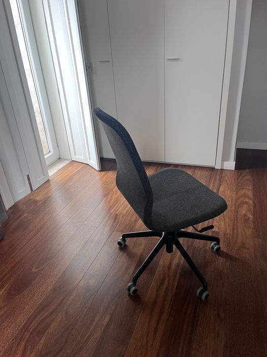 LÅNGFJÄLL Cadeira giratória ikea