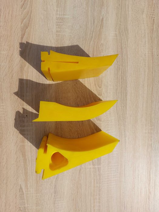 Skrobak Taśmowy Poliuretanowy Do Montażu na Szynę , Listwę