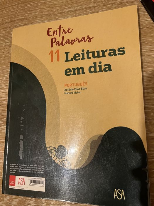 Activity Book – Between Words – PT64738903981313121