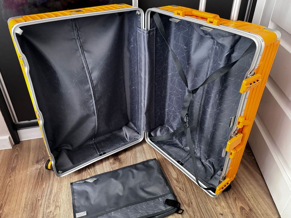 ANYZIP Lekka twarda walizka PC+ABS XL 28” 49x29x74 H cm 90 L TSA x2 alu