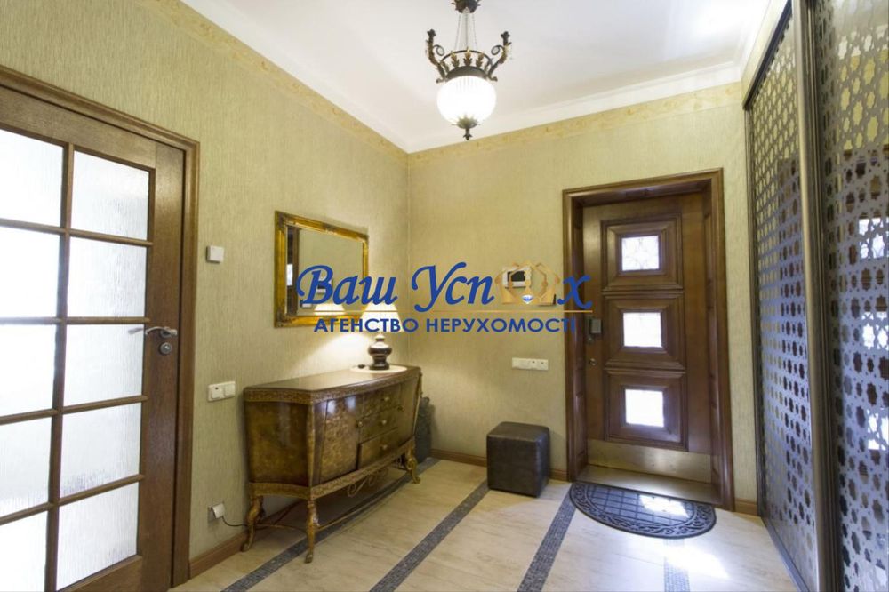 Продажа дома в лесу в городке с озером ,  село Романков.