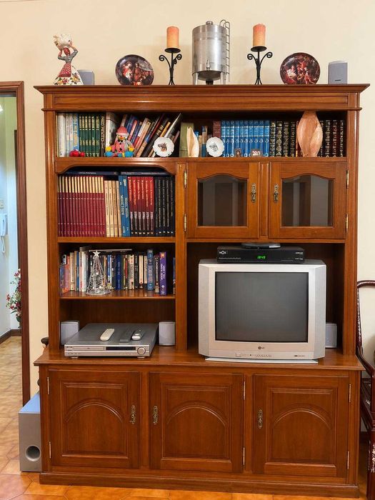 Móvel sala TV com arrumação