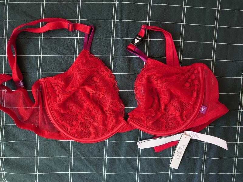Бюстгалтер victoria's secret новий